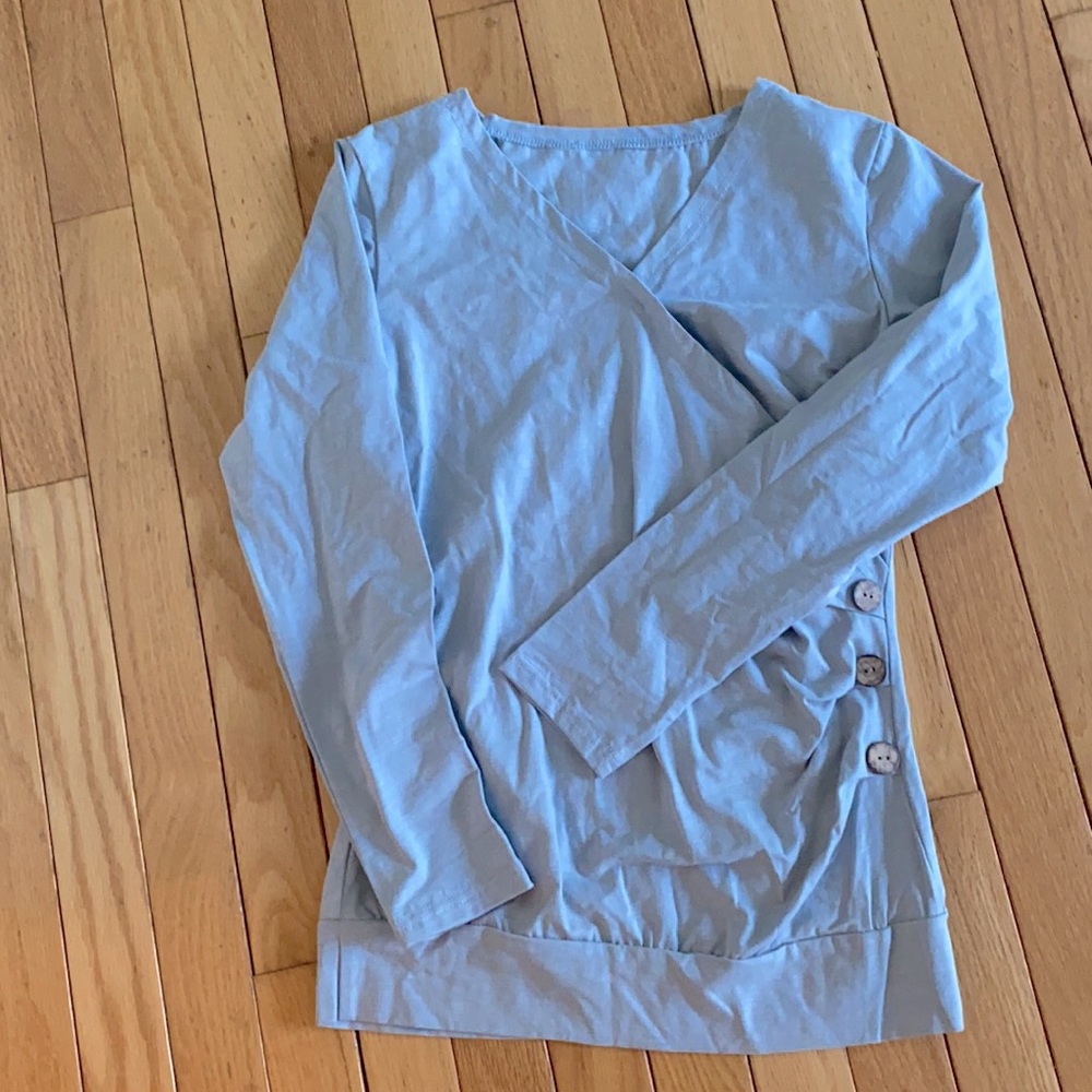Long sleeve tee shirt